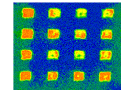 ナノピット発光素子の蛍光発光状態　画像