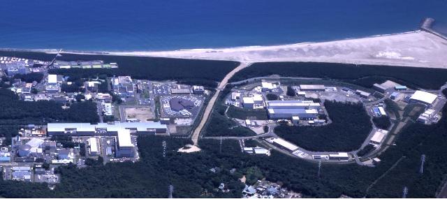 大強度陽子加速器施設（J-PARC）