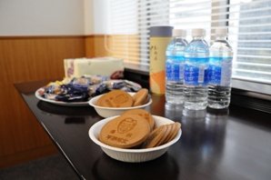 平野大臣顔入りせんべい