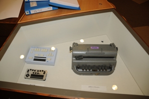 点字タイプライター