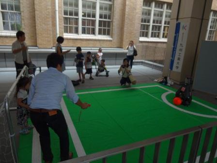 サッカーロボットとPK対決！～九州工業大学とロボットのしくみを学ぼう～