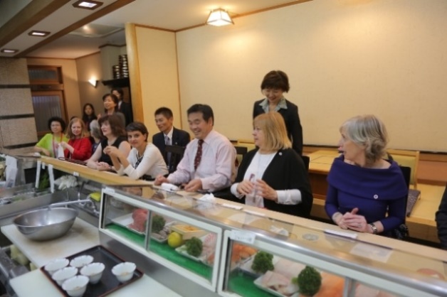 公式夕食会の様子