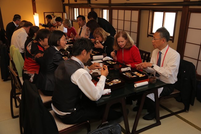 公式昼食会の様子