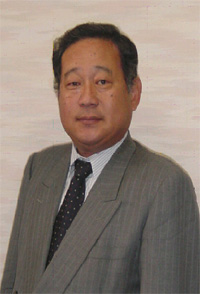 八田　英二　同志社大学長