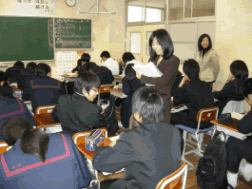 【写真1】常葉学園大学部会（提案授業）