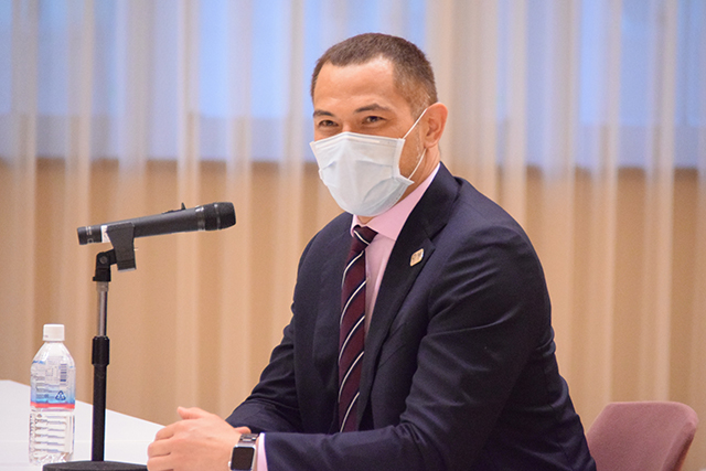 萩生田大臣 室伏スポーツ庁長官がセバスチャン コー世界陸連会長と会談 萩生田大臣 室伏スポーツ庁長官がセバスチャン コー世界陸連会長と会談