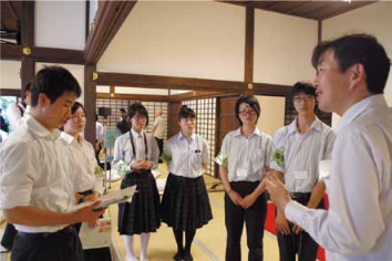 National Cultural Program Press Center (Photo on left)(Picture provided by Kyodo News)