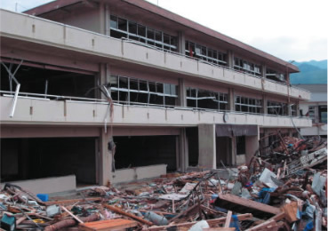 津波により被害を受けた校舎