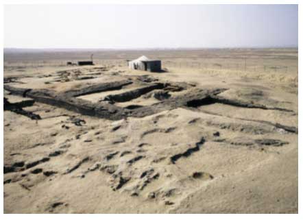 ダハシュール北遺跡の日乾煉瓦遺構の写真