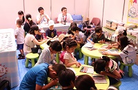 「早寝早起き朝ごはん」運動PR写真