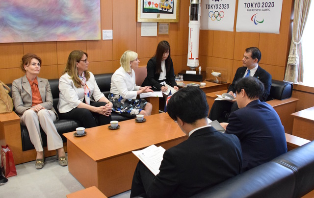 Iceland’s Minister of Education, Science and Culture Lilja D. Alfreðsdóttir pays courtesy visit to MEXT Minister