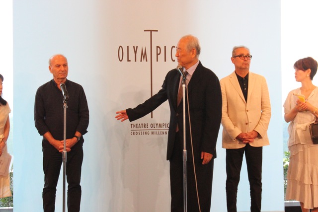 MEXT Minister attends opening ceremony for the international performing arts festival the “Theatre Olympics”