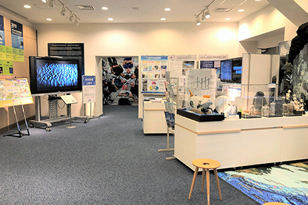 展示4：科学技術・学術