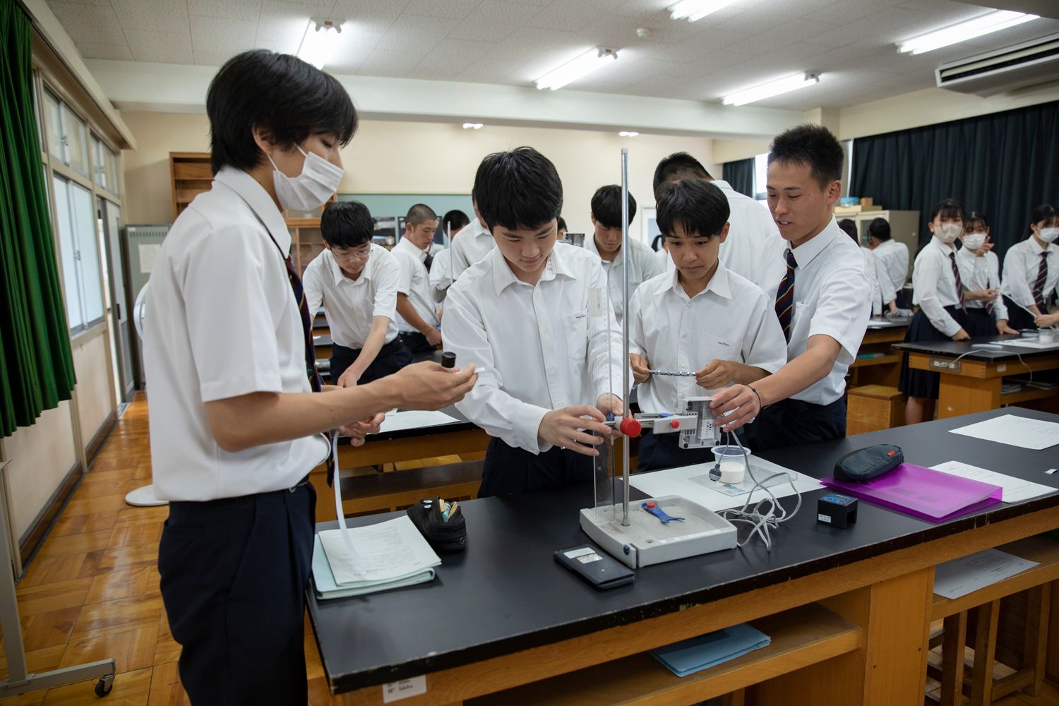 普通科の科学の授業の様子