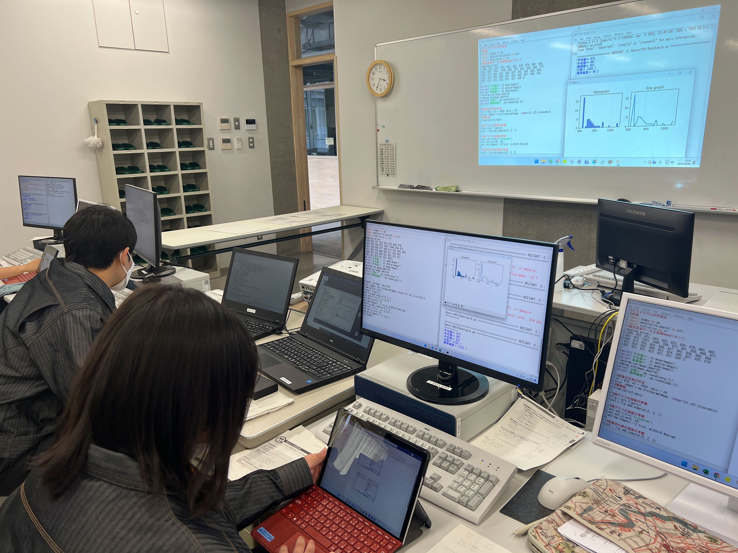 1人1台の導入で、ICTツールを使う環境が整った(提供:愛知県立愛知総合工科高等学校)