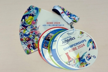 子どもたちの観戦グッズ